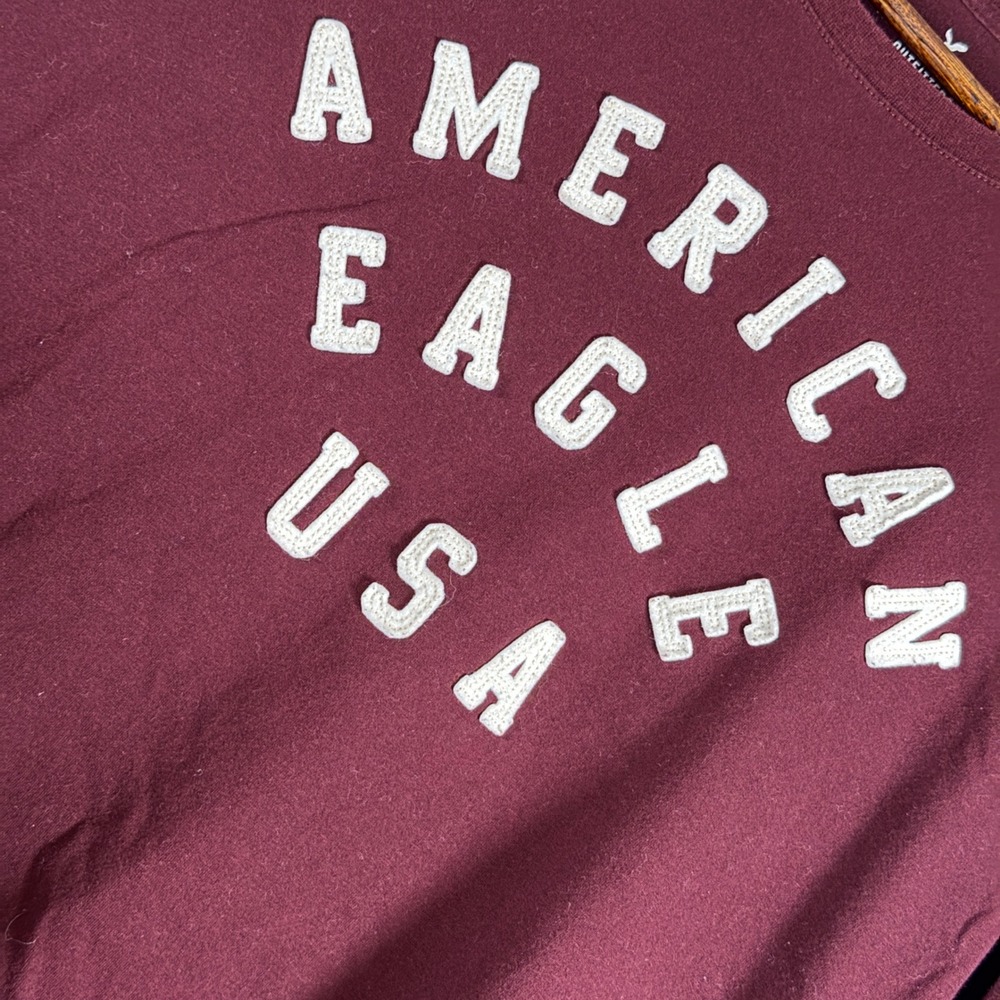 American Eagle Outfitters Active Flex Long Sleeve Graphic Tee Maroon Mens Medium